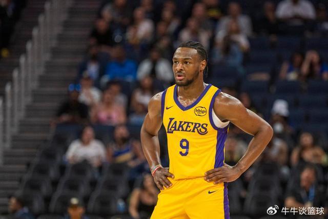 中国男篮集训名单：周琦回归 赵继伟赵睿在列